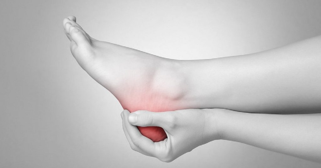 cara hilangkan sakit tumit